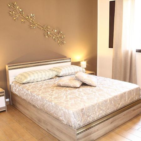 Villa Marchele คารินิ ภายนอก รูปภาพ